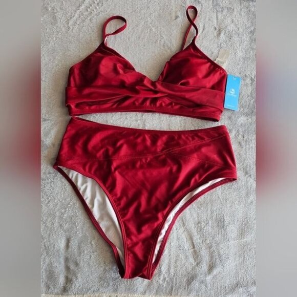 7.🆕Cupshe Med Red Twist Front Top With High-Waist Bikini Bottom Swimsuit  NWT - Picture 2 of 4